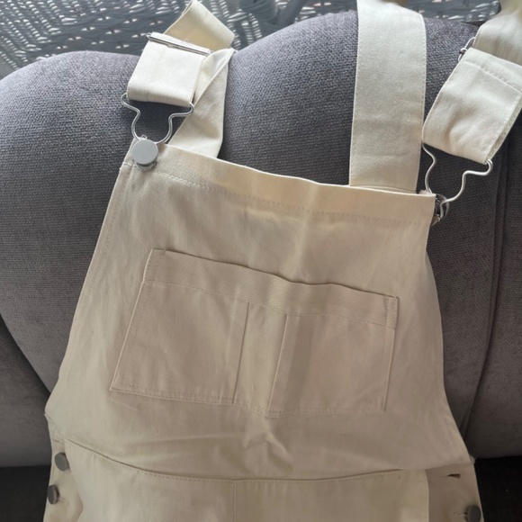 Cream overalls / coveralls - Picture 3 of 4